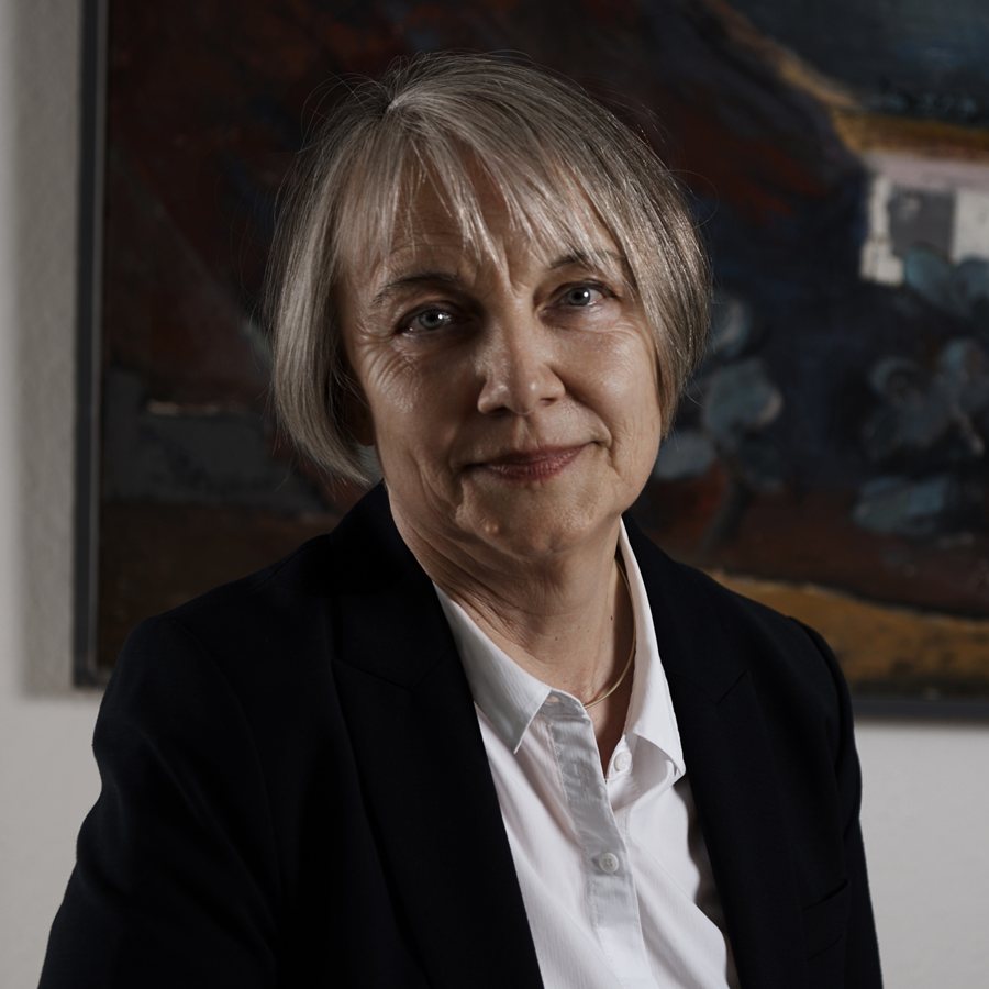 Porträt Barbara Bieker