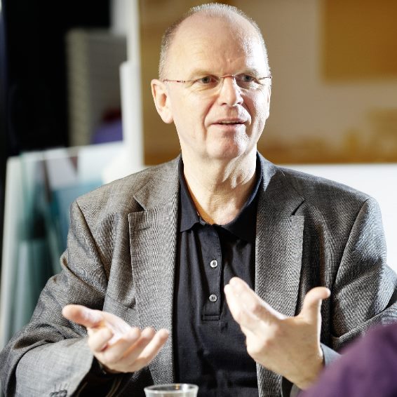 Ullrich Bieker im Gespräch